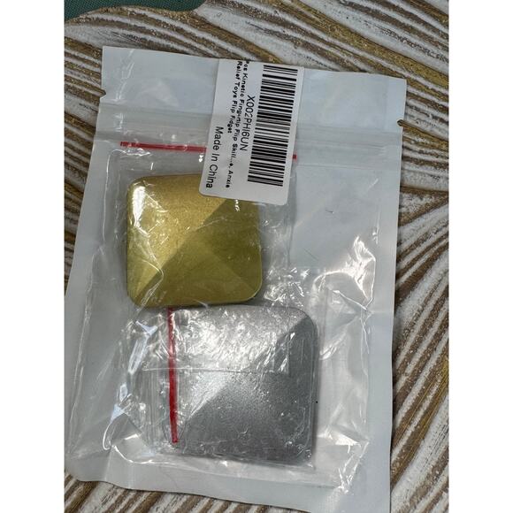 Finger twirlers/fidget toys NIP - Picture 1 of 2